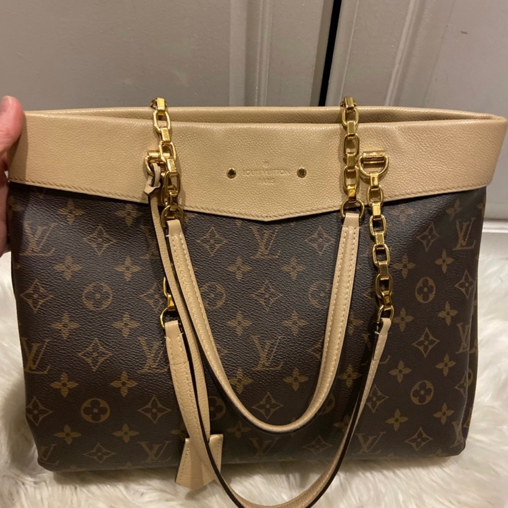 Louis Vuitton Pallas Bag